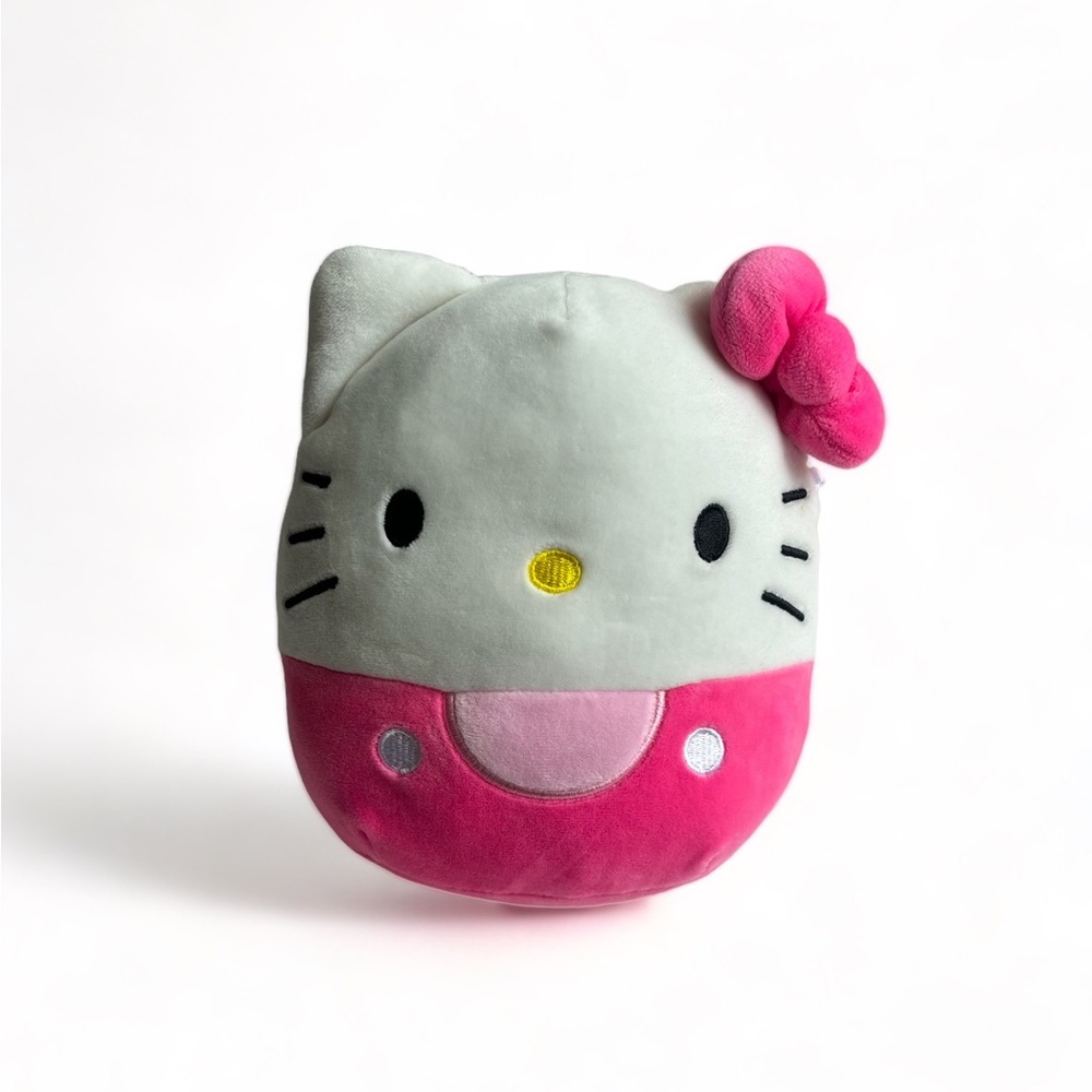 7” Hello Kitty Sanrio Squishmallow NWT